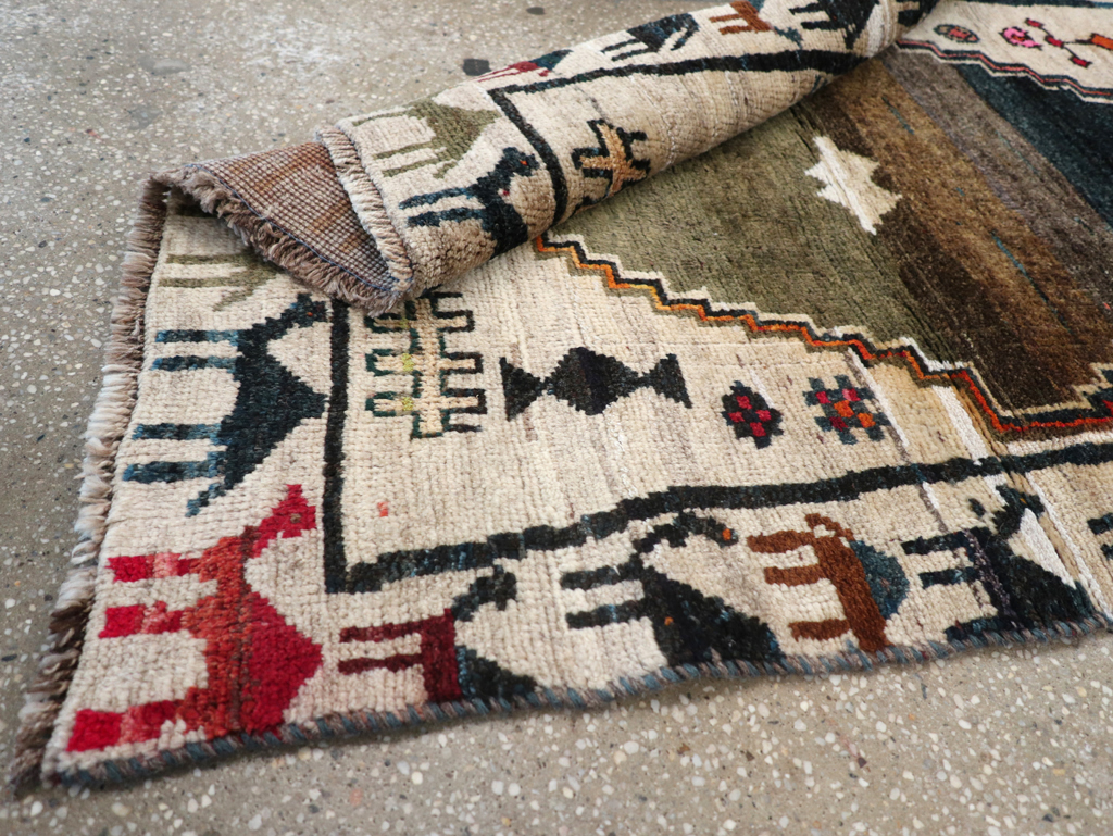 Vintage Persian Gabbeh Throw Rug, No.32540 - Galerie Shabab