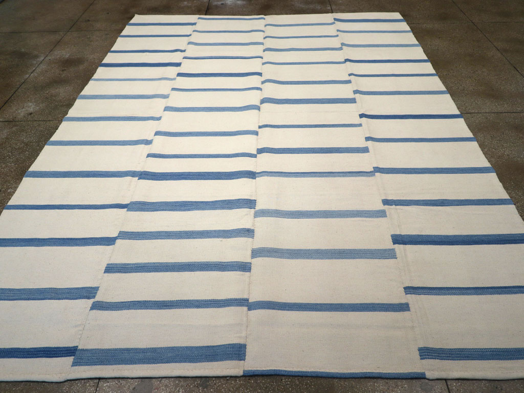 Contemporary Turkish Flatweave Room Size Carpet, No.32542 - Galerie Shabab