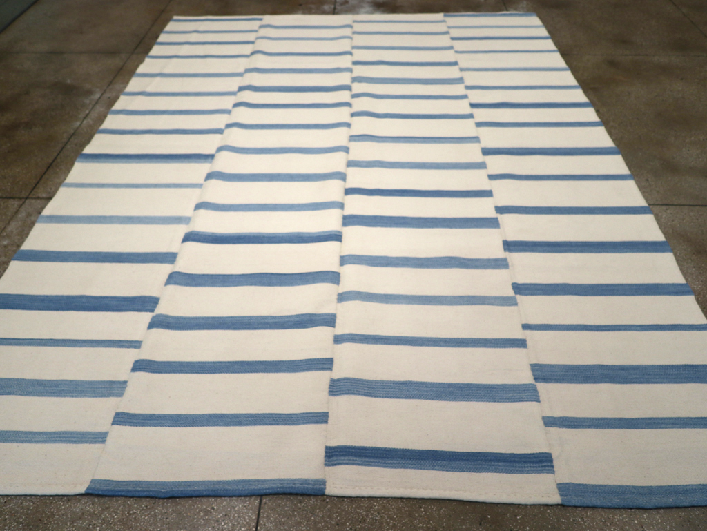 Contemporary Turkish Flatweave Room Size Carpet, No.32544 - Galerie Shabab