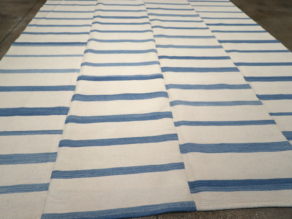 Contemporary Turkish Flatweave Room Size Carpet, No.32544 - Galerie Shabab