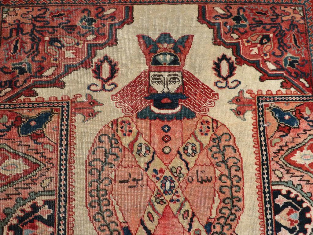 Antique Persian Sarouk Fereghan Pictorial Rug, No.32547 - Galerie Shabab