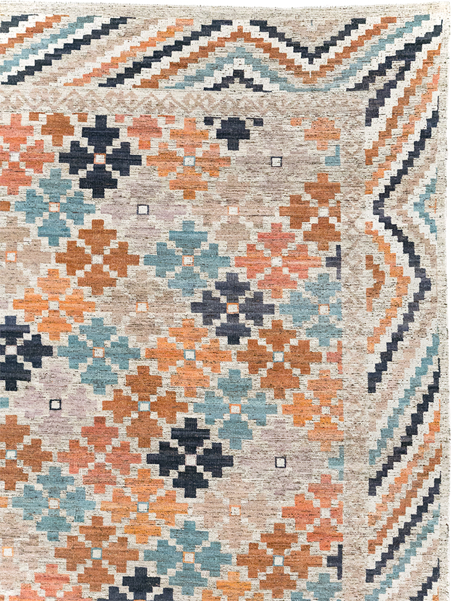 Modern East Turkestan Khotan Room Size Carpet, No.32554 - Galerie Shabab