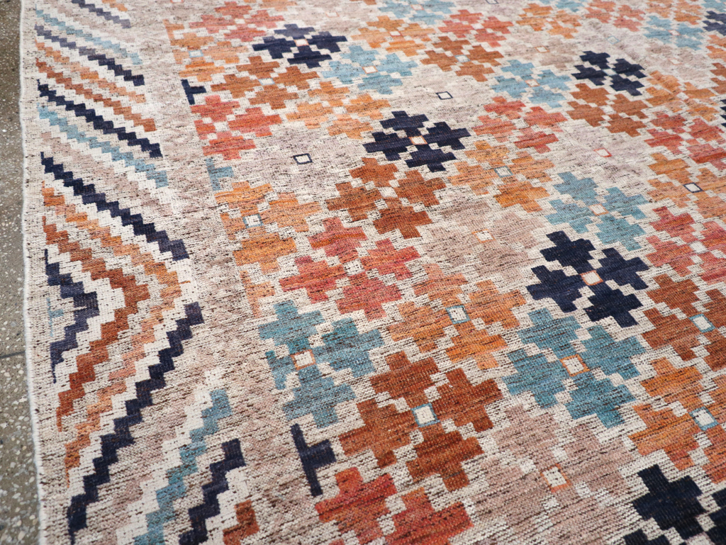 Modern East Turkestan Khotan Room Size Carpet, No.32554 - Galerie Shabab