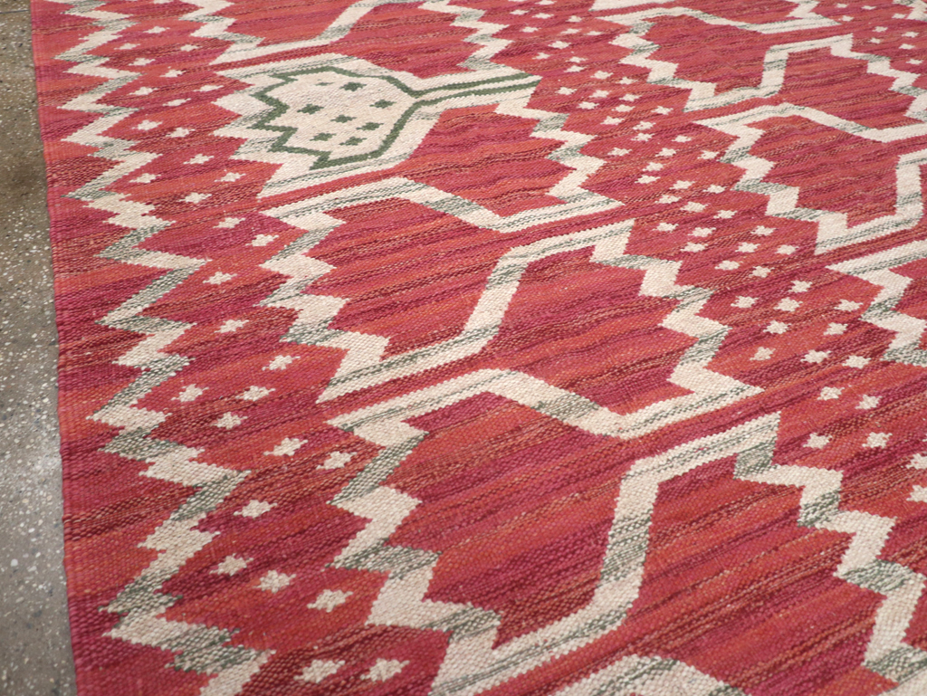 Contemporary Turkish Flatweave Small Room Size Carpet, No.32570 - Galerie Shabab