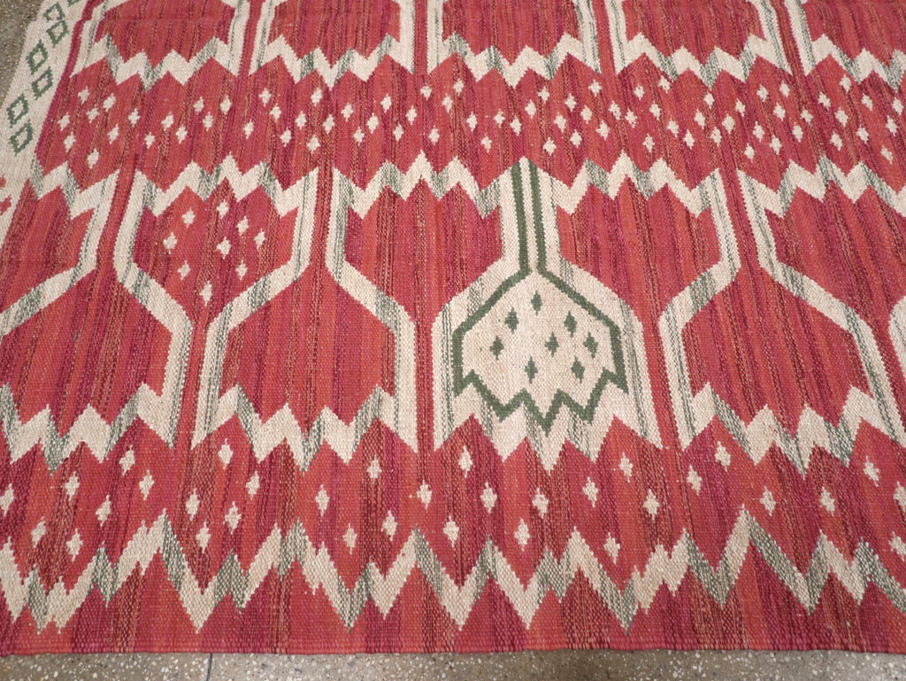 Contemporary Turkish Flatweave Small Room Size Carpet, No.32570 - Galerie Shabab