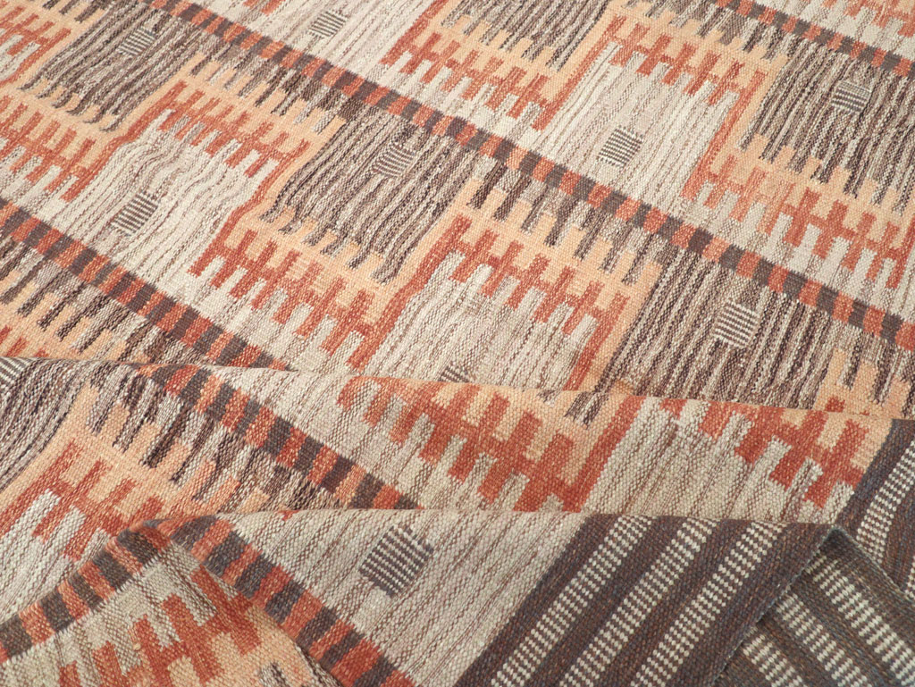 Contemporary Turkish Flatweave Room Size Carpet, No.32571 - Galerie Shabab