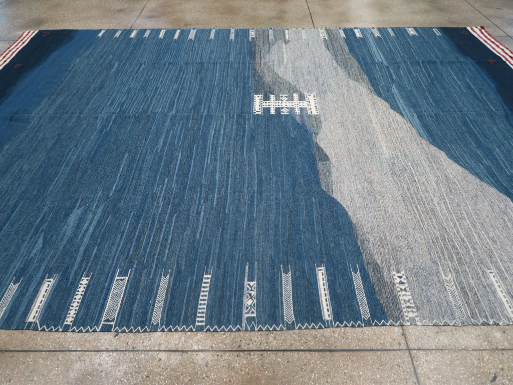 Contemporary Turkish Flatweave Kilim Room Size Carpet, No.32575 - Galerie Shabab
