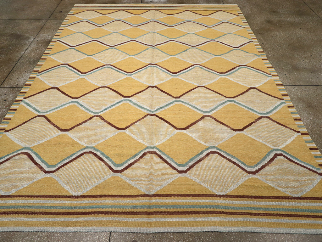 Contemporary Turkish Flatweave Kilim Room Size Carpet, No.32576 - Galerie Shabab