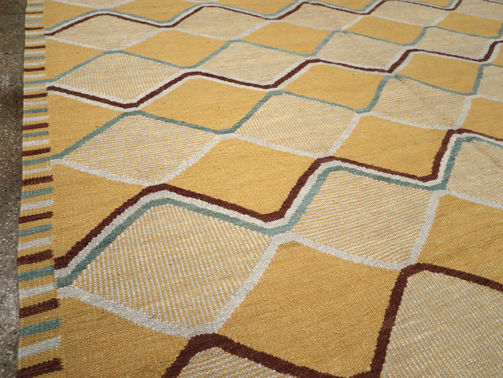 Contemporary Turkish Flatweave Kilim Room Size Carpet, No.32576 - Galerie Shabab