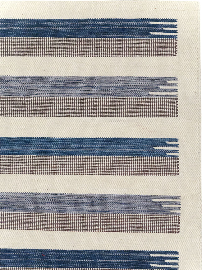 Contemporary Turkish Flatweave Accent Carpet, No.32577 - Galerie Shabab