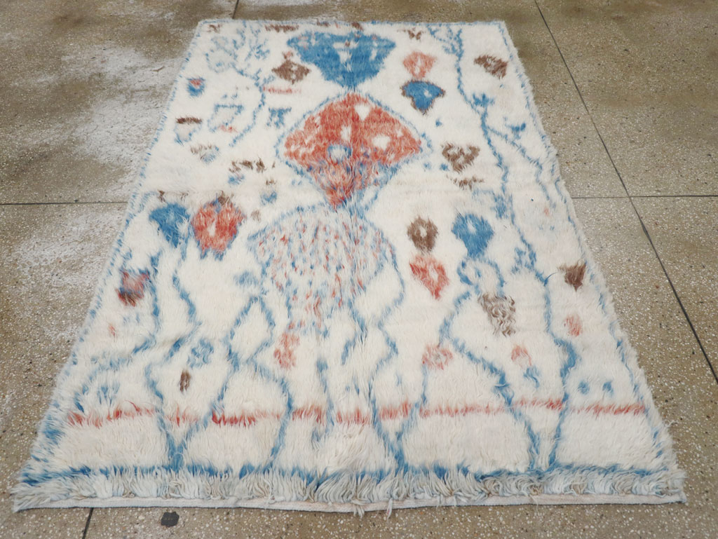 Vintage Moroccan Accent Rug, No.32584 - Galerie Shabab