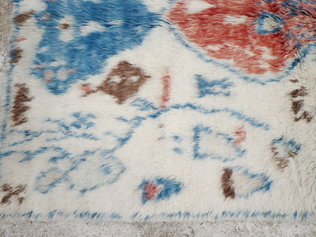 Vintage Moroccan Accent Rug, No.32584 - Galerie Shabab