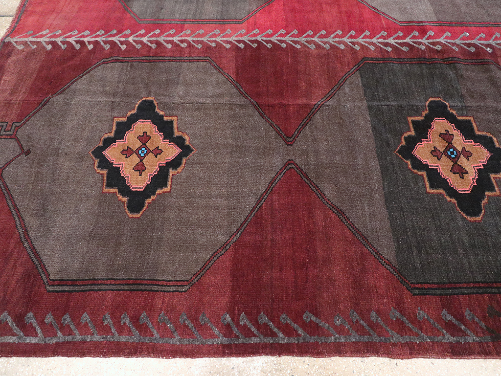 Vintage Turkish Anatolian Square Room Size Carpet, No.32589 - Galerie Shabab