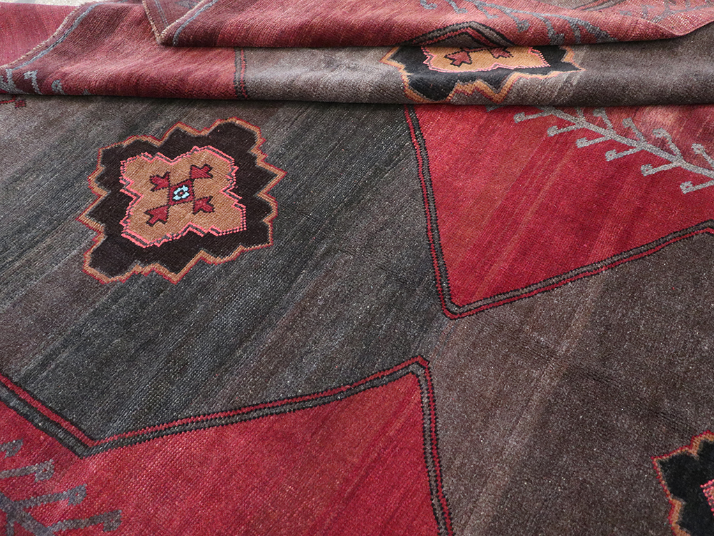 Vintage Turkish Anatolian Square Room Size Carpet, No.32589 - Galerie Shabab