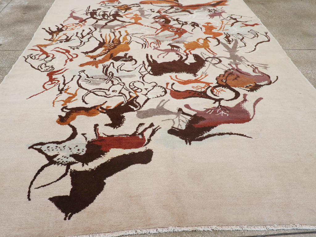 Mid-20th Century Art Deco Carpet: Caverna By Olga Fisch, No.32590 - Galerie Shabab