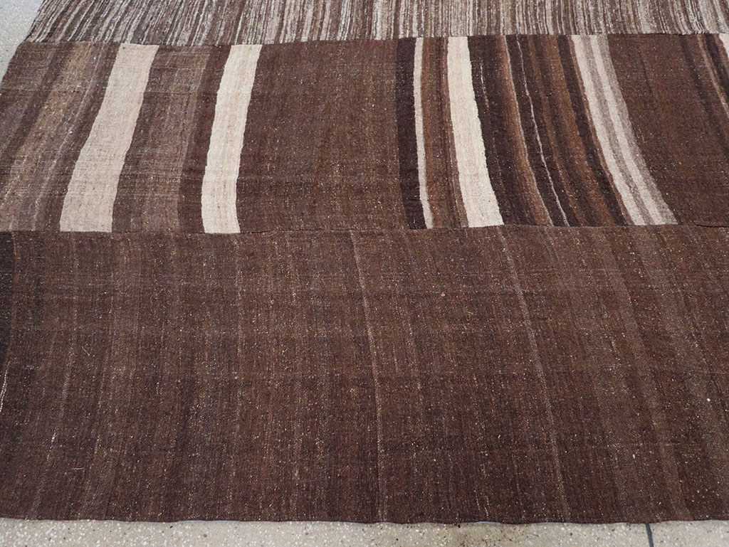 Modern Turkish Flatweave Kilim Large Carpet, No.32592 - Galerie Shabab