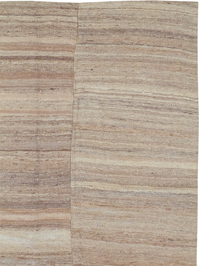 Modern Turkish Flatweave Kilim Room Size Carpet, No.32593 - Galerie Shabab