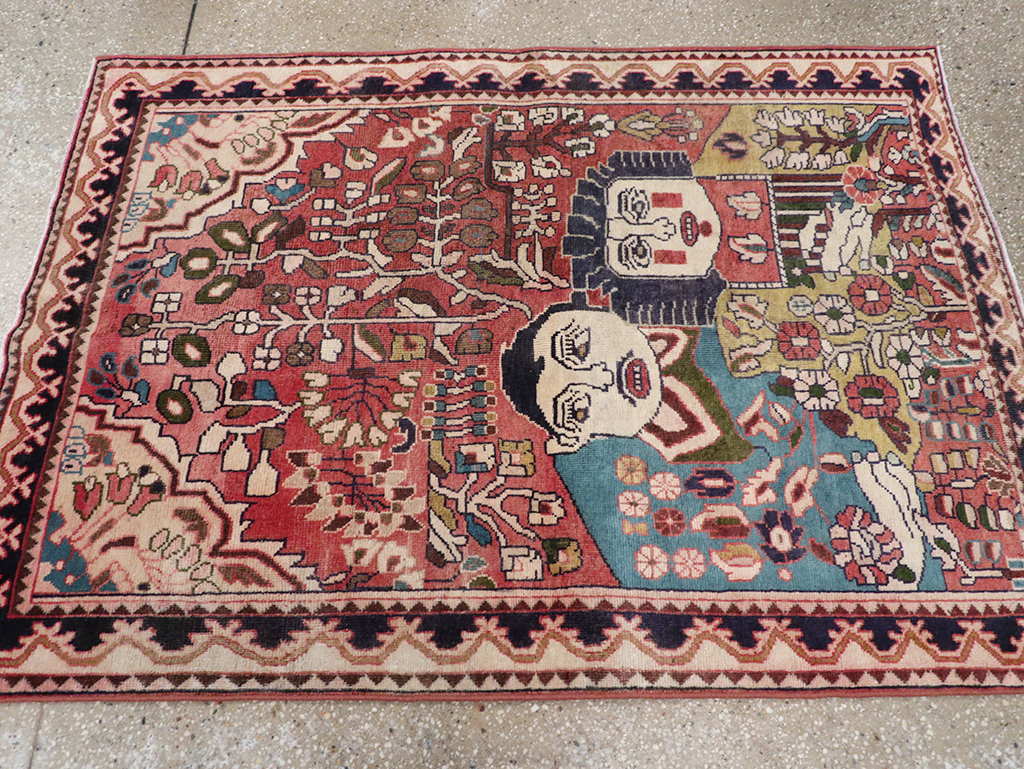 Vintage Persian Mahal Pictorial Throw Rug, No.32595 - Galerie Shabab