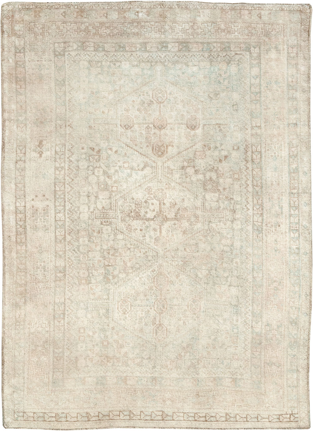 Vintage Persian Shiraz Accent Rug, No.32598 - Galerie Shabab