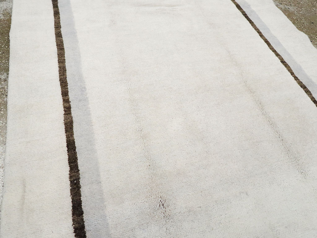 Modern Turkish Art Deco Runner, No.32609 - Galerie Shabab