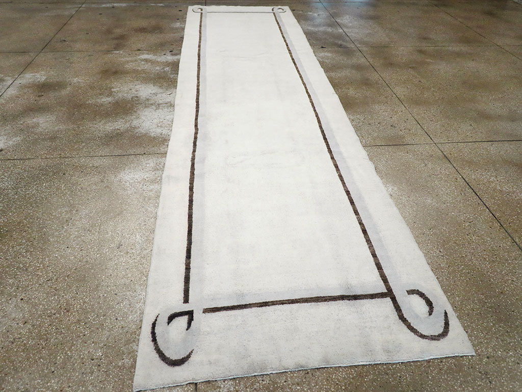 Modern Turkish Art Deco Runner, No.32609 - Galerie Shabab