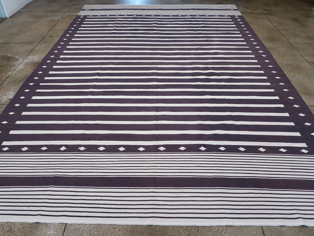 Modern Indian Flatweave Dhurrie Large Carpet, No.32614 - Galerie Shabab