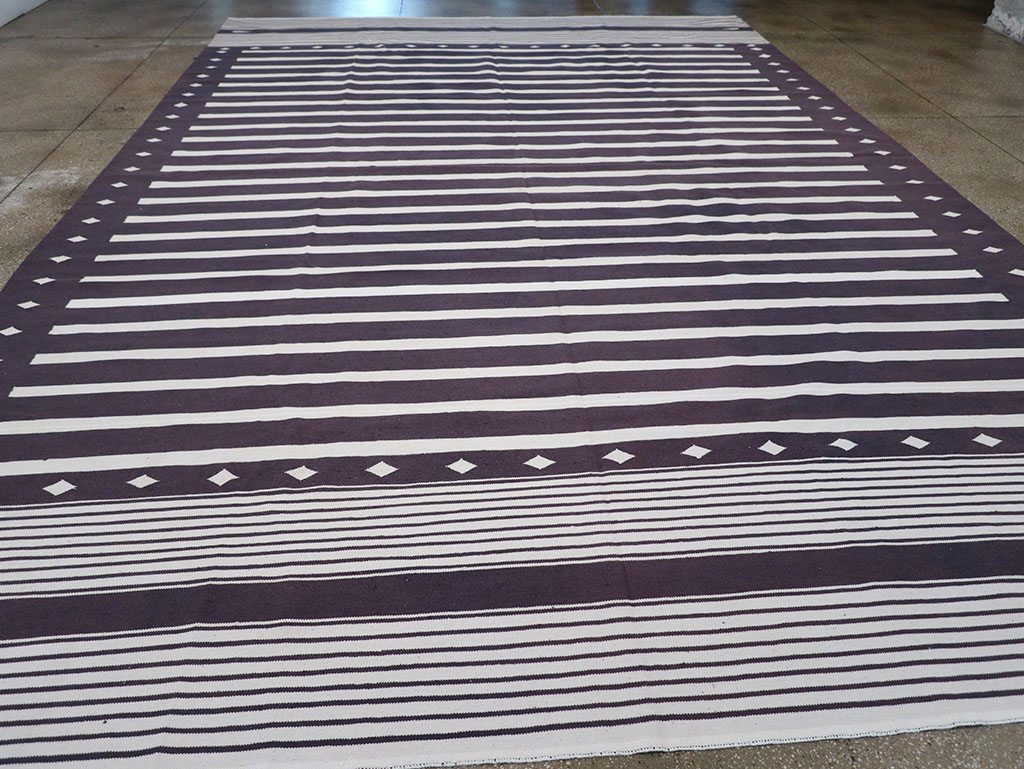 Modern Indian Flatweave Dhurrie Large Carpet, No.32614 - Galerie Shabab