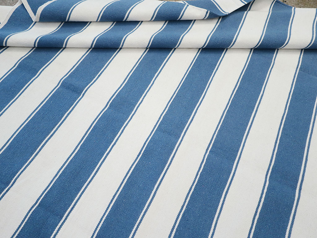 Modern Indian Cotton Dhurrie Room Size Carpet, No.32615 - Galerie Shabab