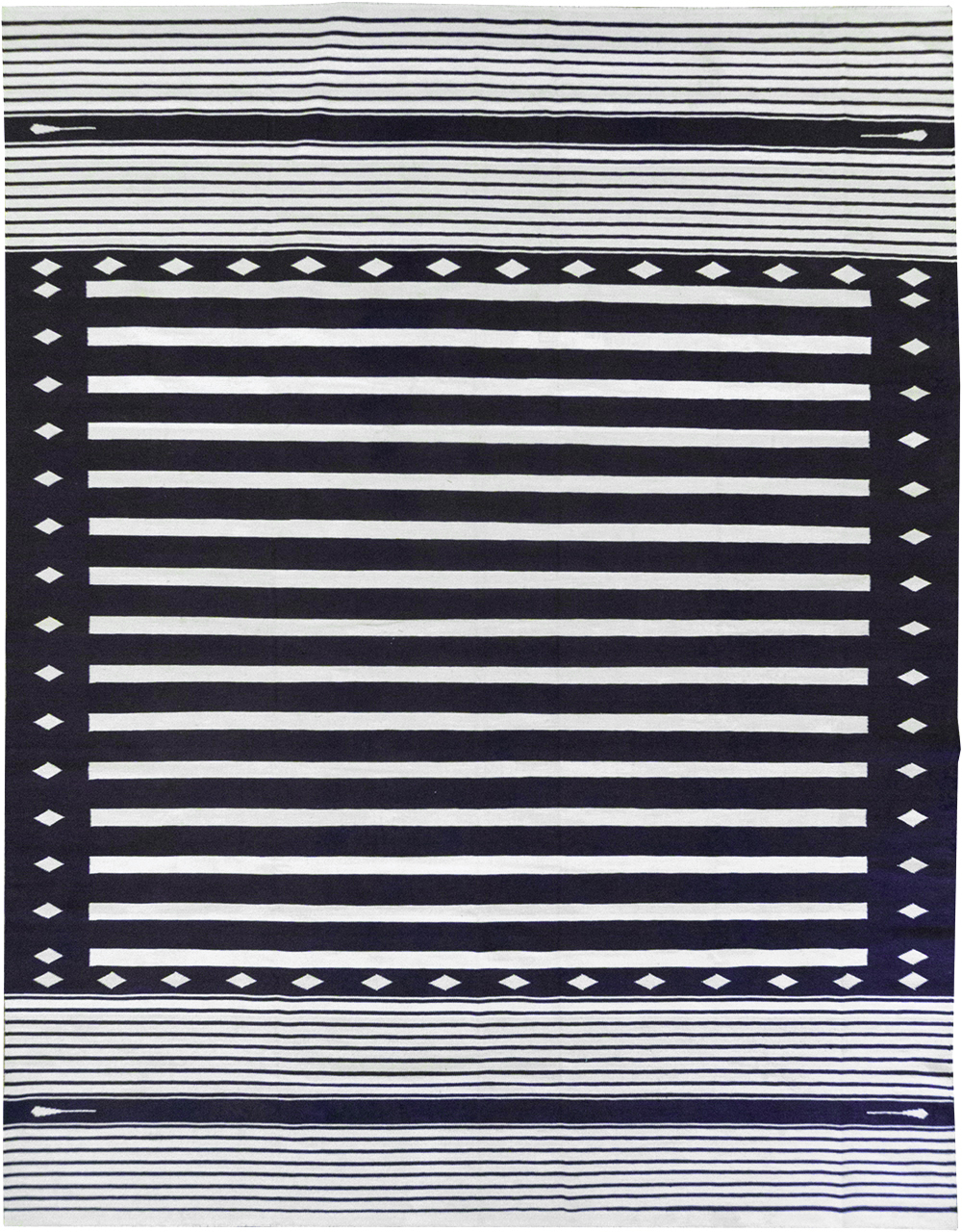 Modern Indian Flatweave Dhurrie Room Size Carpet, No.32616 - Galerie Shabab