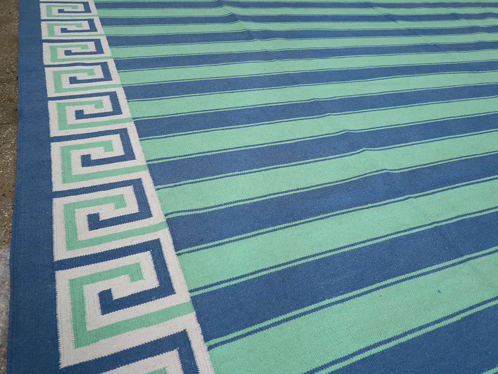 Modern Indian Flatweave Dhurrie Oversize Carpet, No.32625 - Galerie Shabab