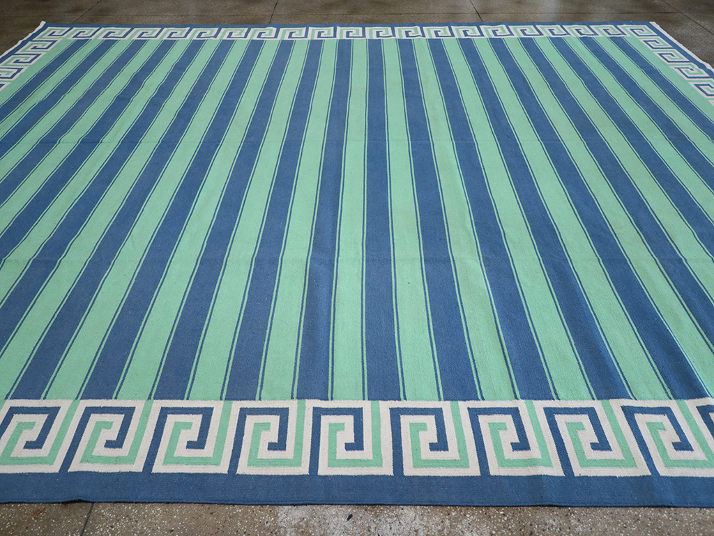 Modern Indian Flatweave Dhurrie Oversize Carpet, No.32625 - Galerie Shabab