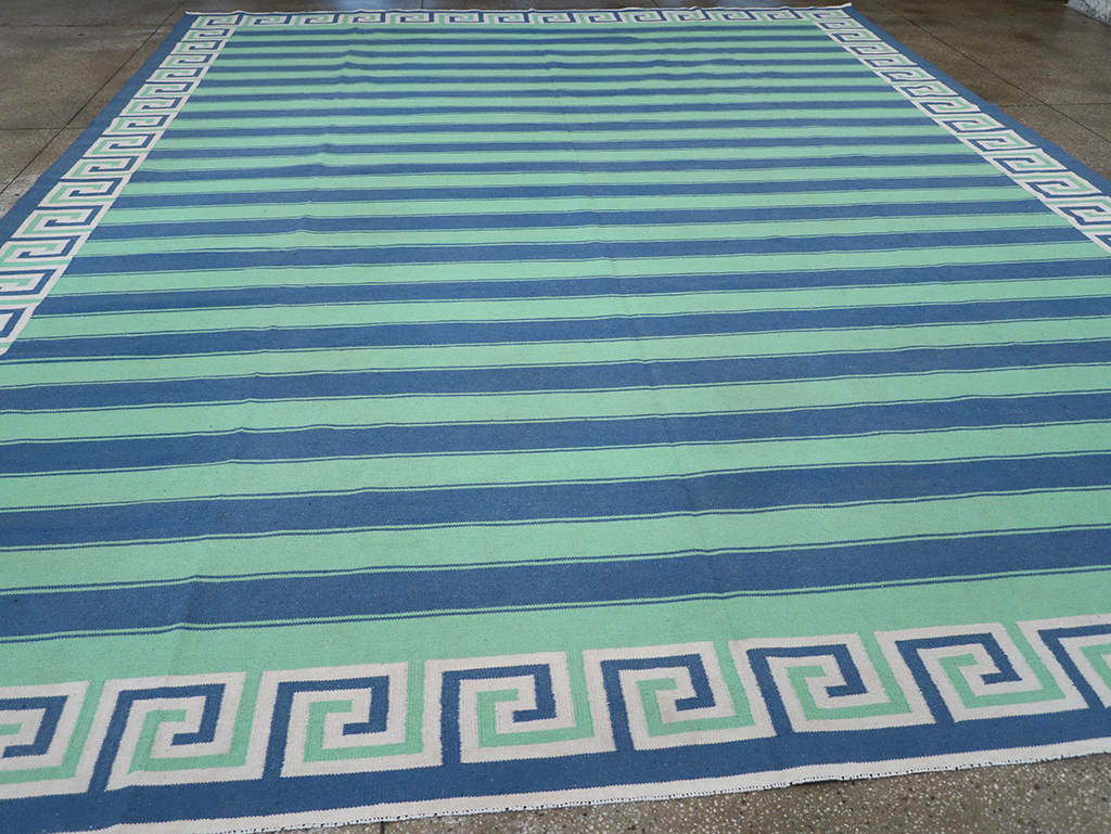 Modern Indian Flatweave Dhurrie Oversize Carpet, No.32625 - Galerie Shabab