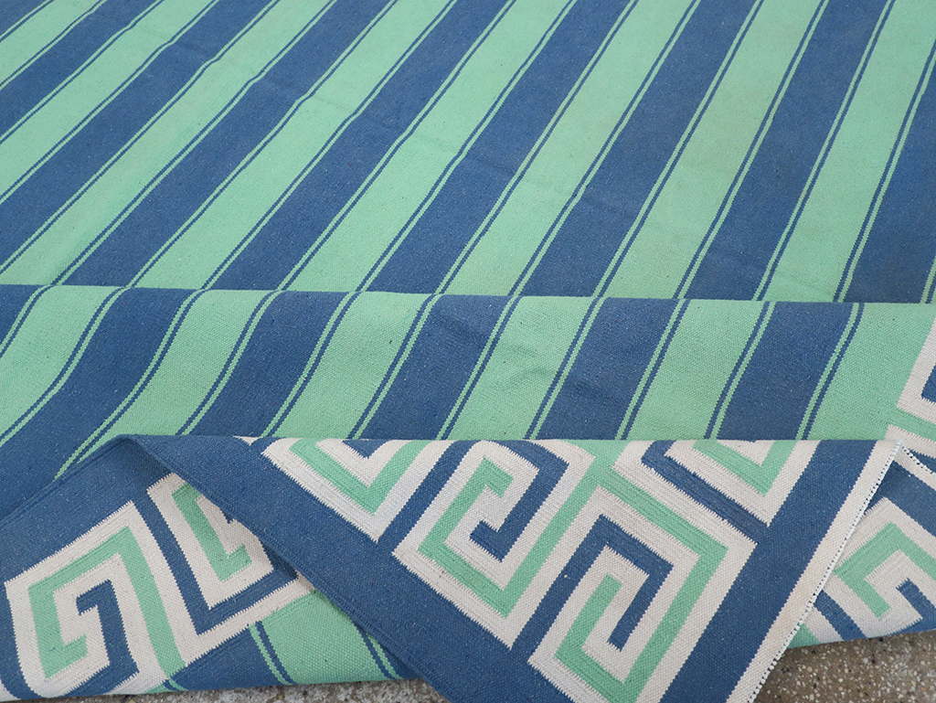 Modern Indian Flatweave Dhurrie Oversize Carpet, No.32625 - Galerie Shabab