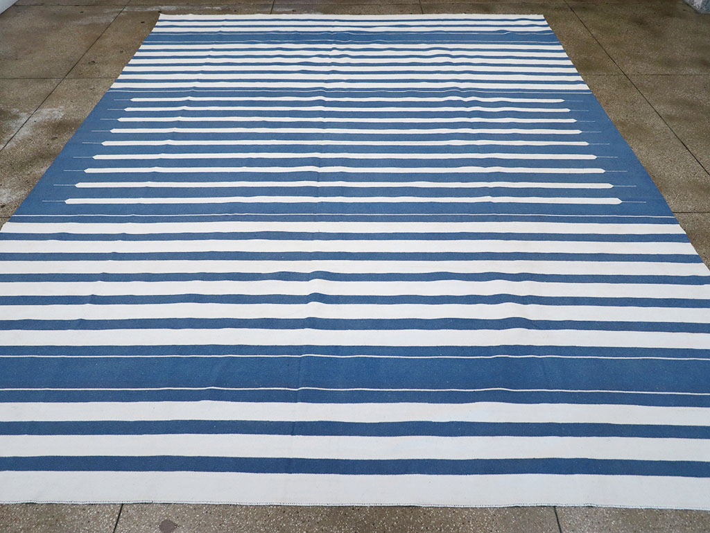 Modern Indian Flatweave Dhurrie Large Room Size Carpet, No.32626 - Galerie Shabab