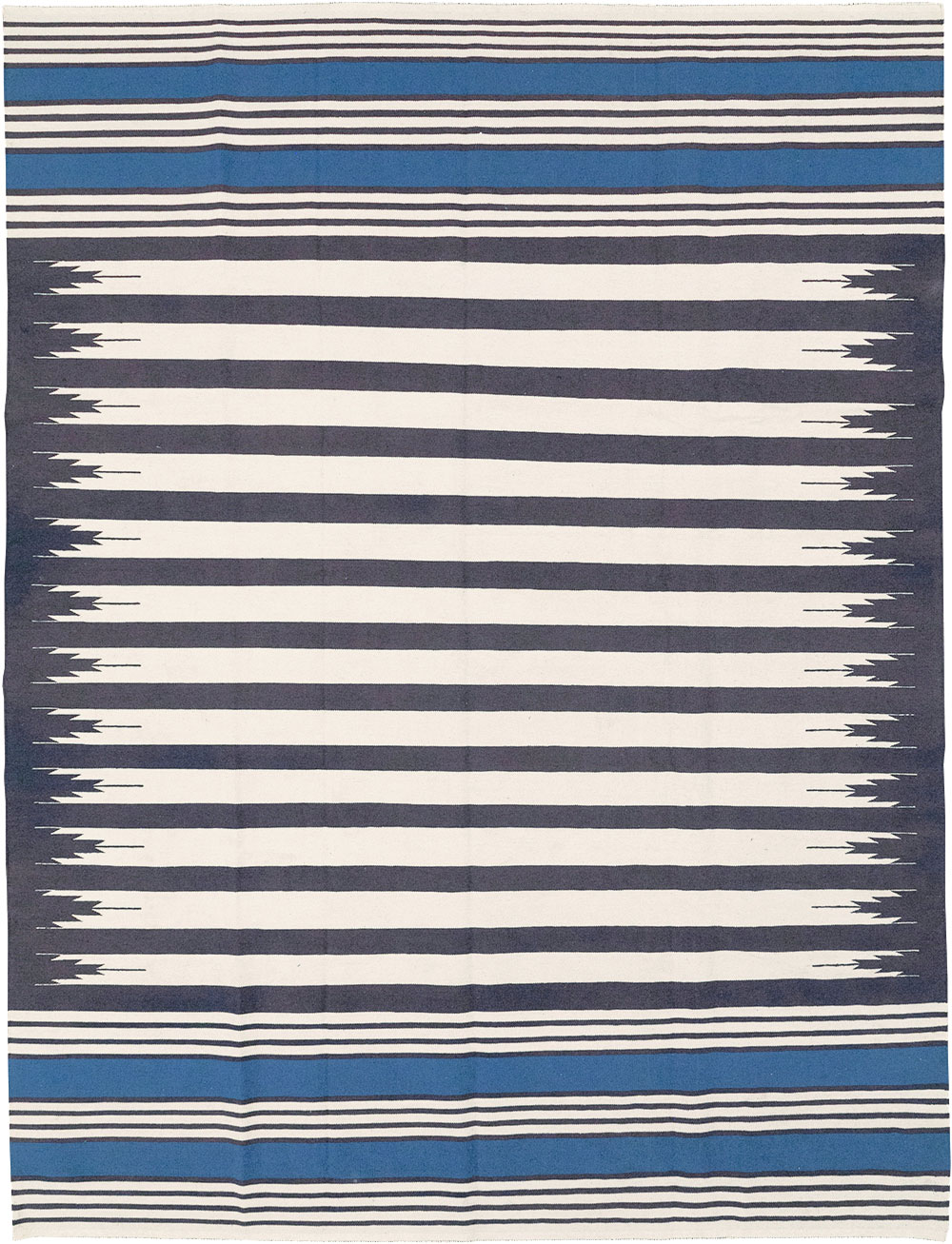 Modern Indian Flatweave Dhurrie Room Size Carpet, No.32629 - Galerie Shabab