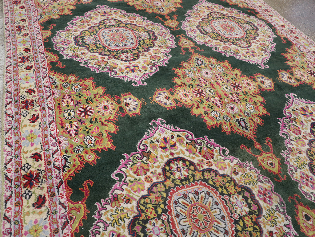 Vintage Indian Cotton Agra Long and Narrow Gallery Carpet, No.32645 - Galerie Shabab