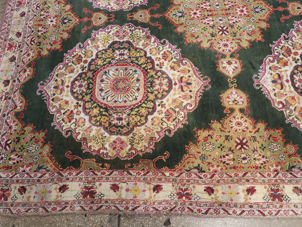 Vintage Indian Cotton Agra Long and Narrow Gallery Carpet, No.32645 - Galerie Shabab