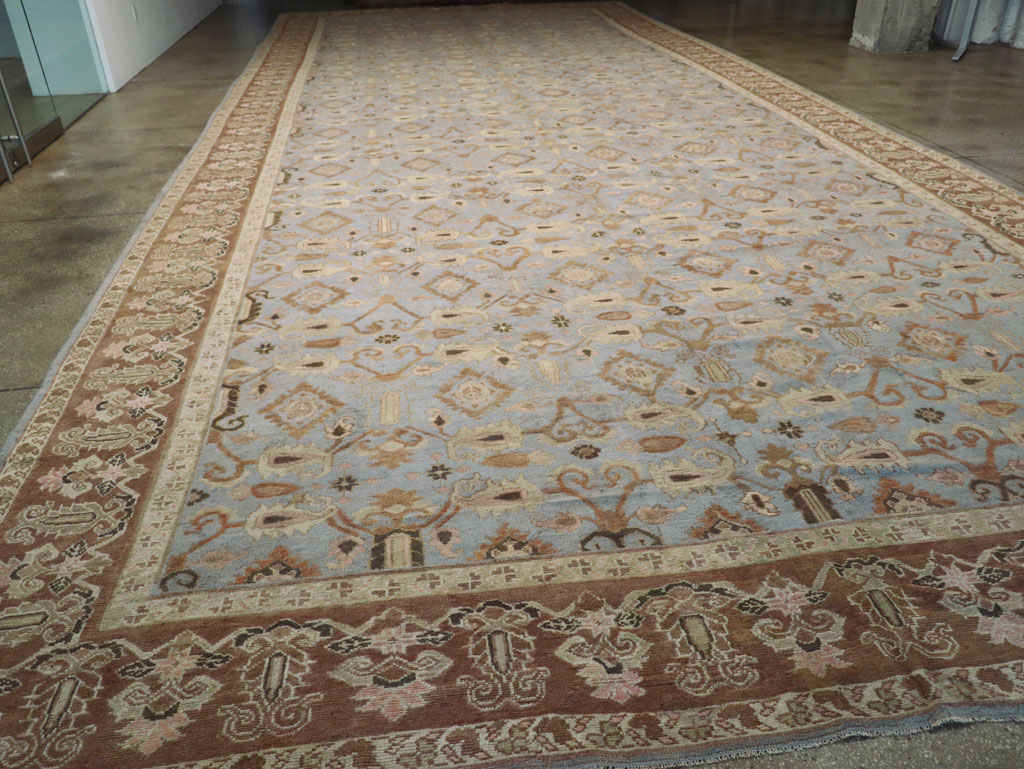 Antique Indian Agra Long and Narrow Carpet, No.32646 - Galerie Shabab