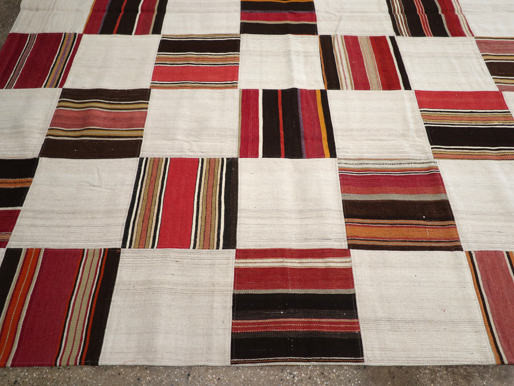 Vintage Turkish Inspired Modern Patchwork Kilim, No.32651 - Galerie Shabab