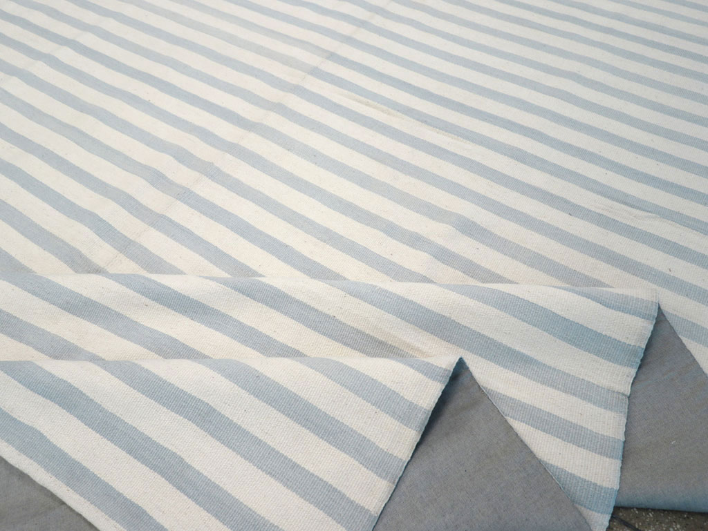 Modern Turkish Flatweave Oversized Square Carpet, No.32653 - Galerie Shabab