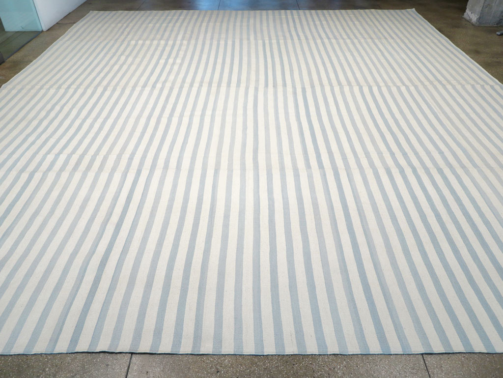 Modern Turkish Flatweave Oversized Square Carpet, No.32655 - Galerie Shabab