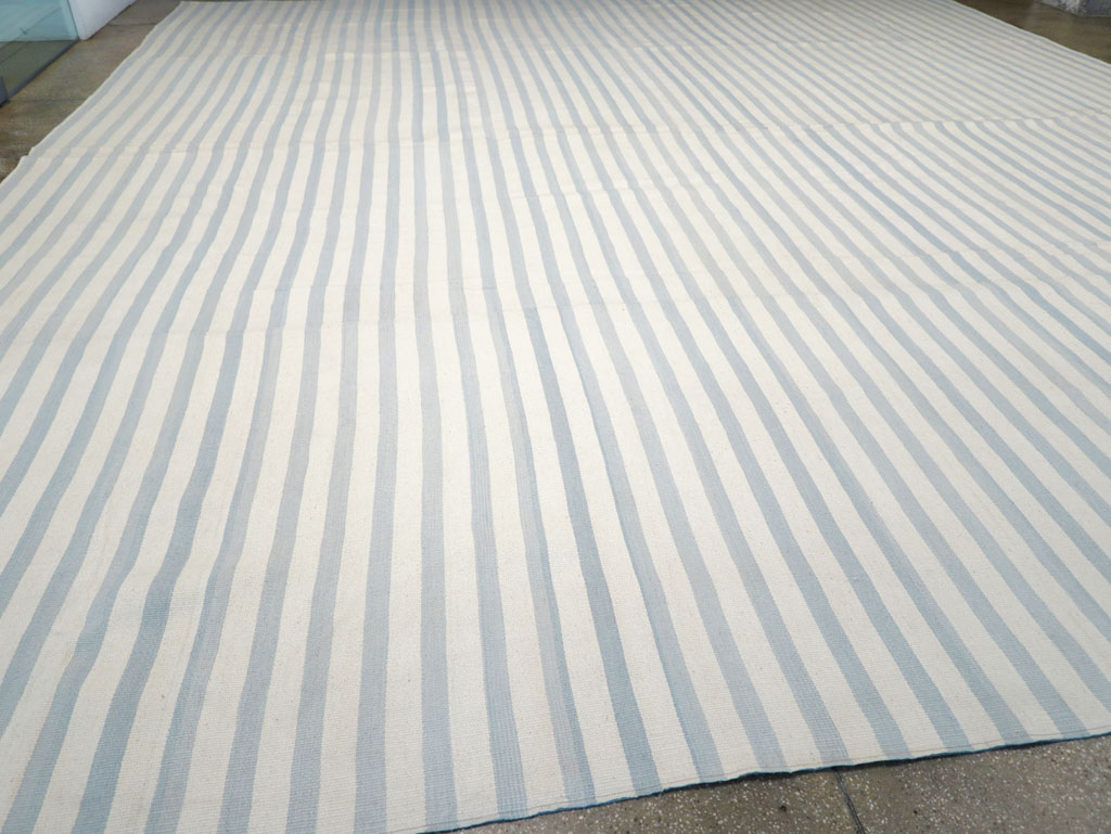 Modern Turkish Flatweave Oversized Square Carpet, No.32655 - Galerie Shabab
