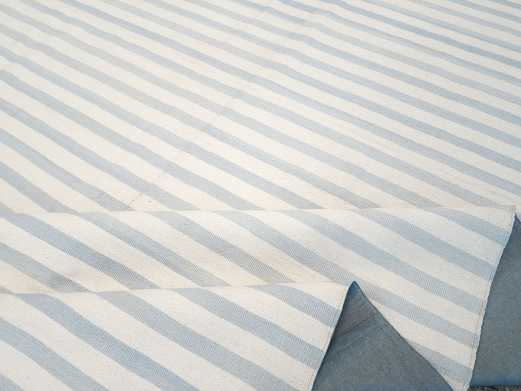 Modern Turkish Flatweave Oversized Square Carpet, No.32655 - Galerie Shabab