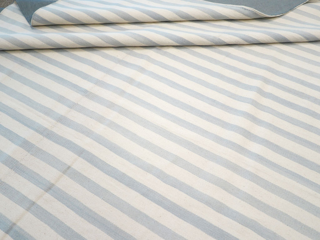 Modern Turkish Flatweave Oversized Square Carpet, No.32655 - Galerie Shabab