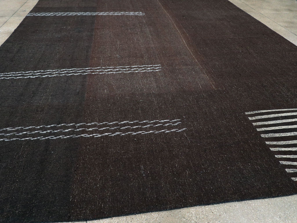 Modern Turkish Flatweave Kilim Large Room Size Carpet, No.32656 - Galerie Shabab