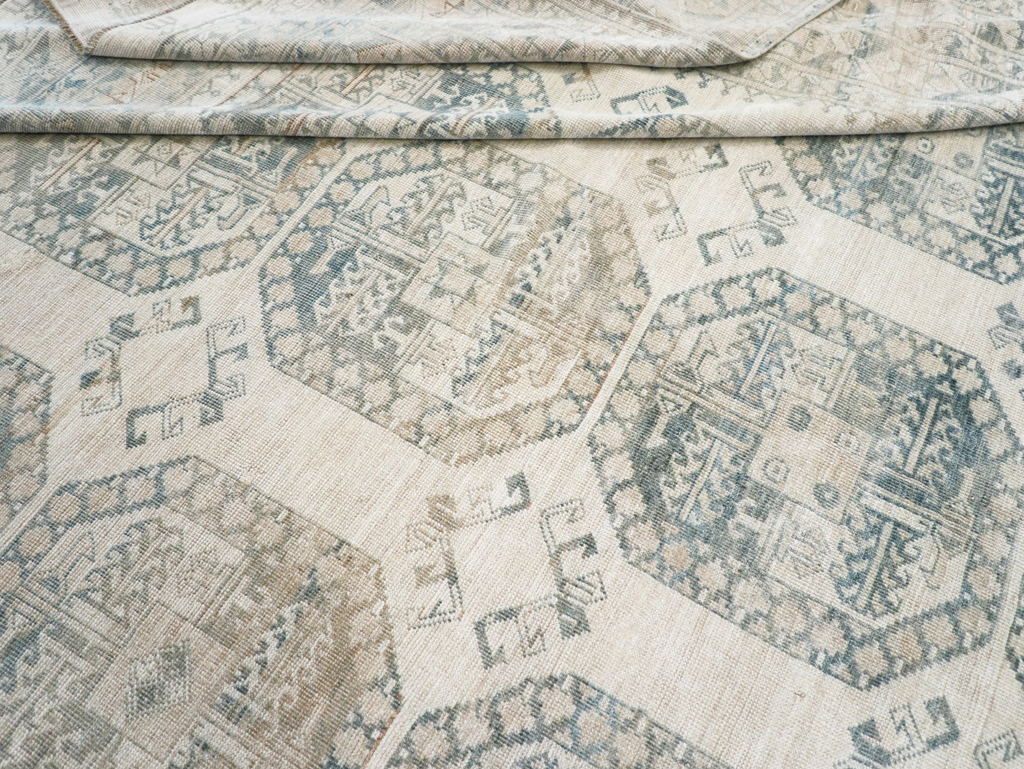 Vintage Central Asian Turkoman Room Size Carpet, No.32661 - Galerie Shabab