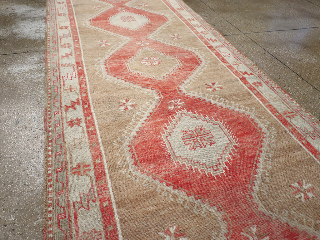 Vintage Turkish Anatolian Wide Gallery Runner, No.32662 - Galerie Shabab