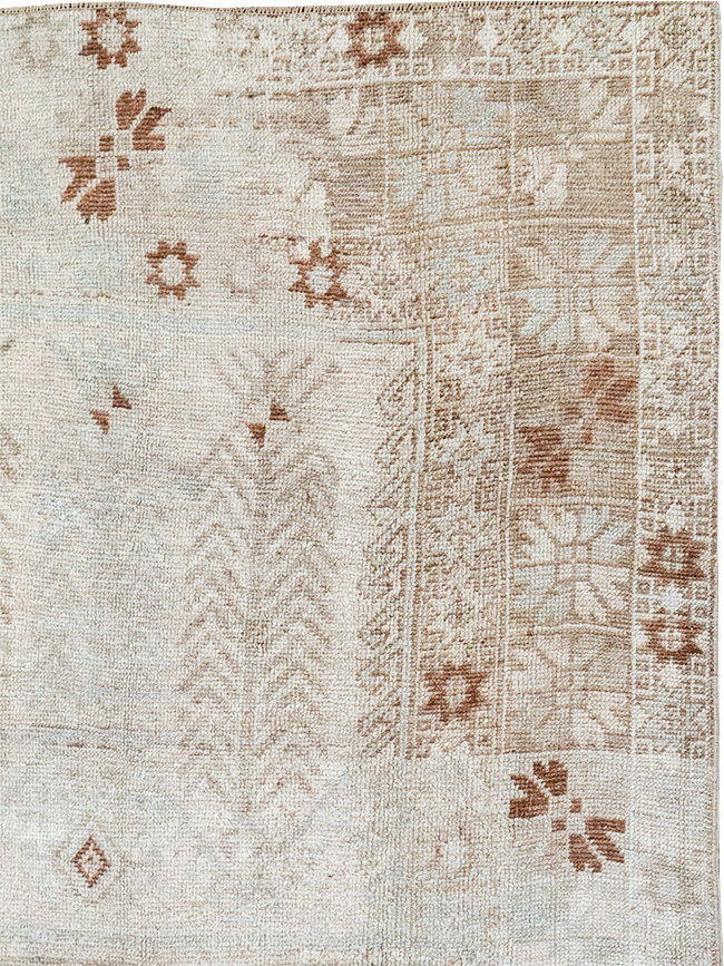 Vintage Turkish Anatolian Wide Gallery Runner, No.32663 - Galerie Shabab