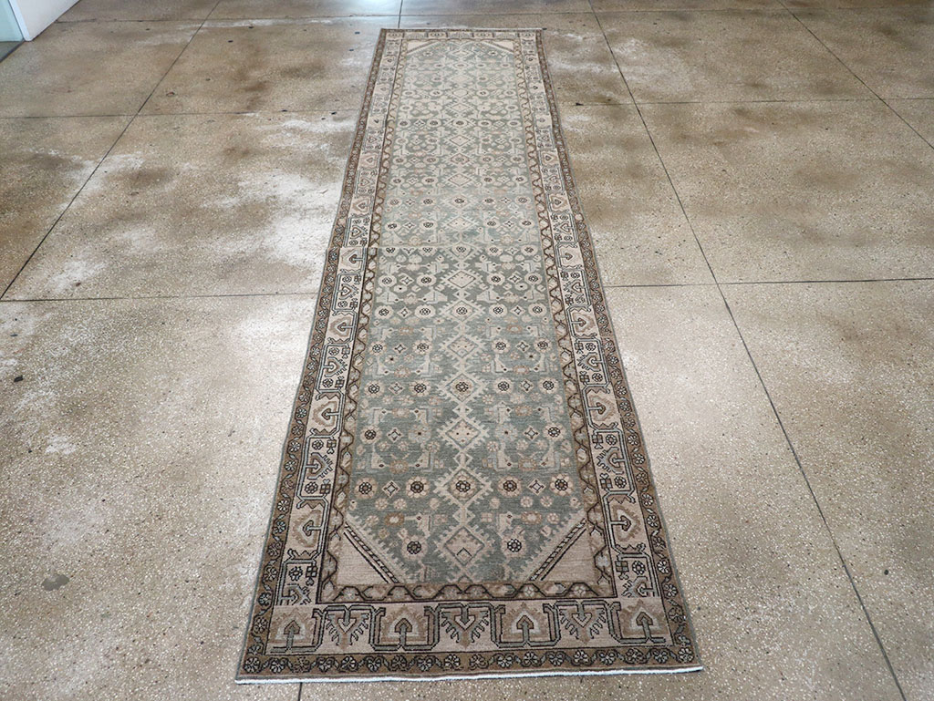 Vintage Persian Malayer Runner, No.32666 - Galerie Shabab