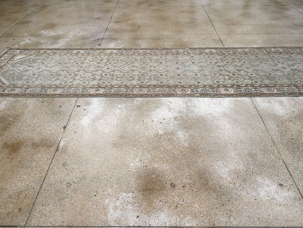 Vintage Persian Malayer Runner, No.32666 - Galerie Shabab